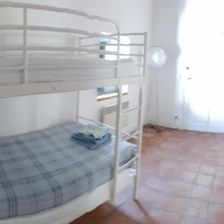 Apartament 3 Bedroom Modern In Historic Building Overlooking River Herault