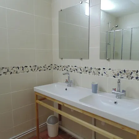 Apartament 3 Bedroom Modern In Historic Building Overlooking River Herault Agde