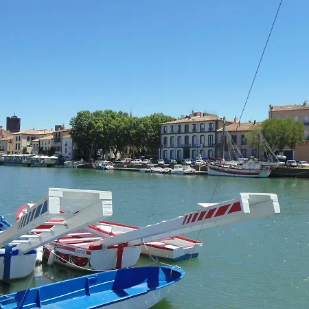 3 Bedroom Modern In Historic Building Overlooking River Herault Apartament *