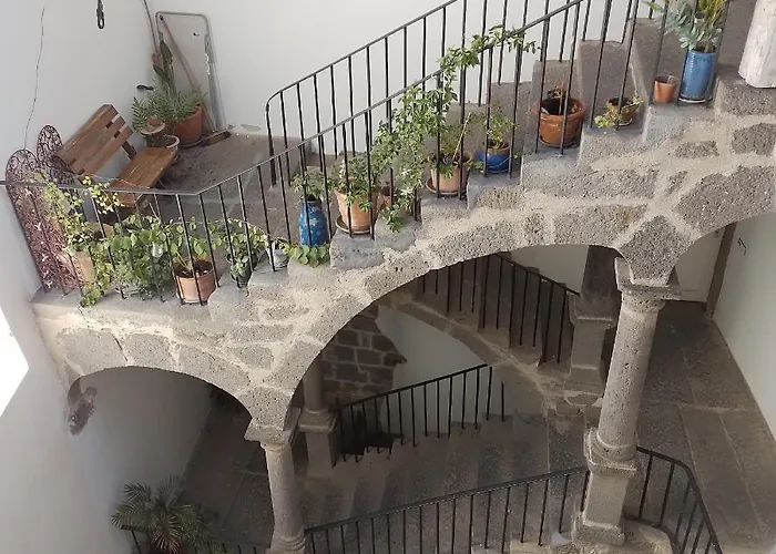 아파트 3 Bedroom Modern In Historic Building Overlooking River Herault *