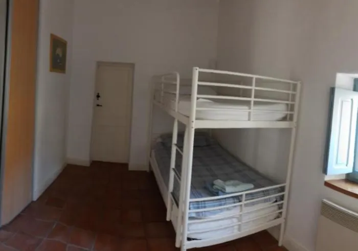 3 Bedroom Modern In Historic Building Overlooking River Herault 아파트 *